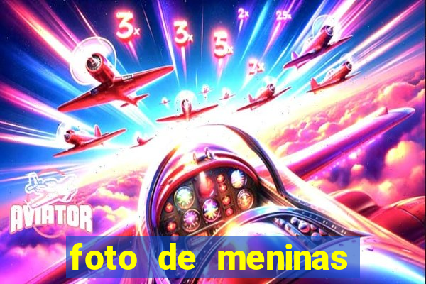 foto de meninas cacheadas fake